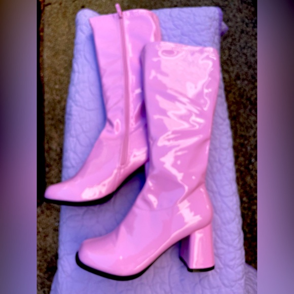 ELLIE BABY PINK GO GO BOOTS PATENT LEATHER BRAND NEW IN BOX WOMENS SIZE 8 - Picture 1 of 8
